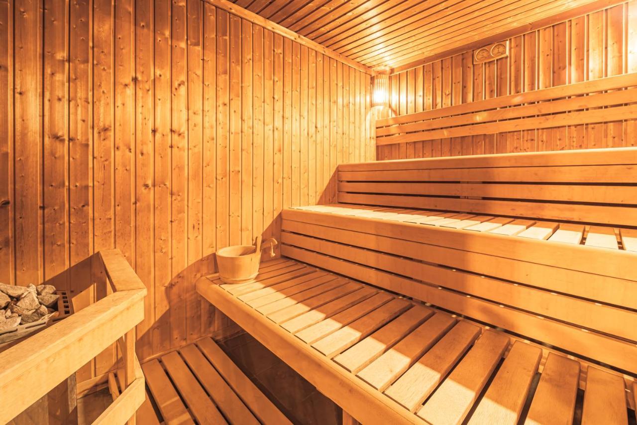 Komlo Hotel Gyula Dış mekan fotoğraf