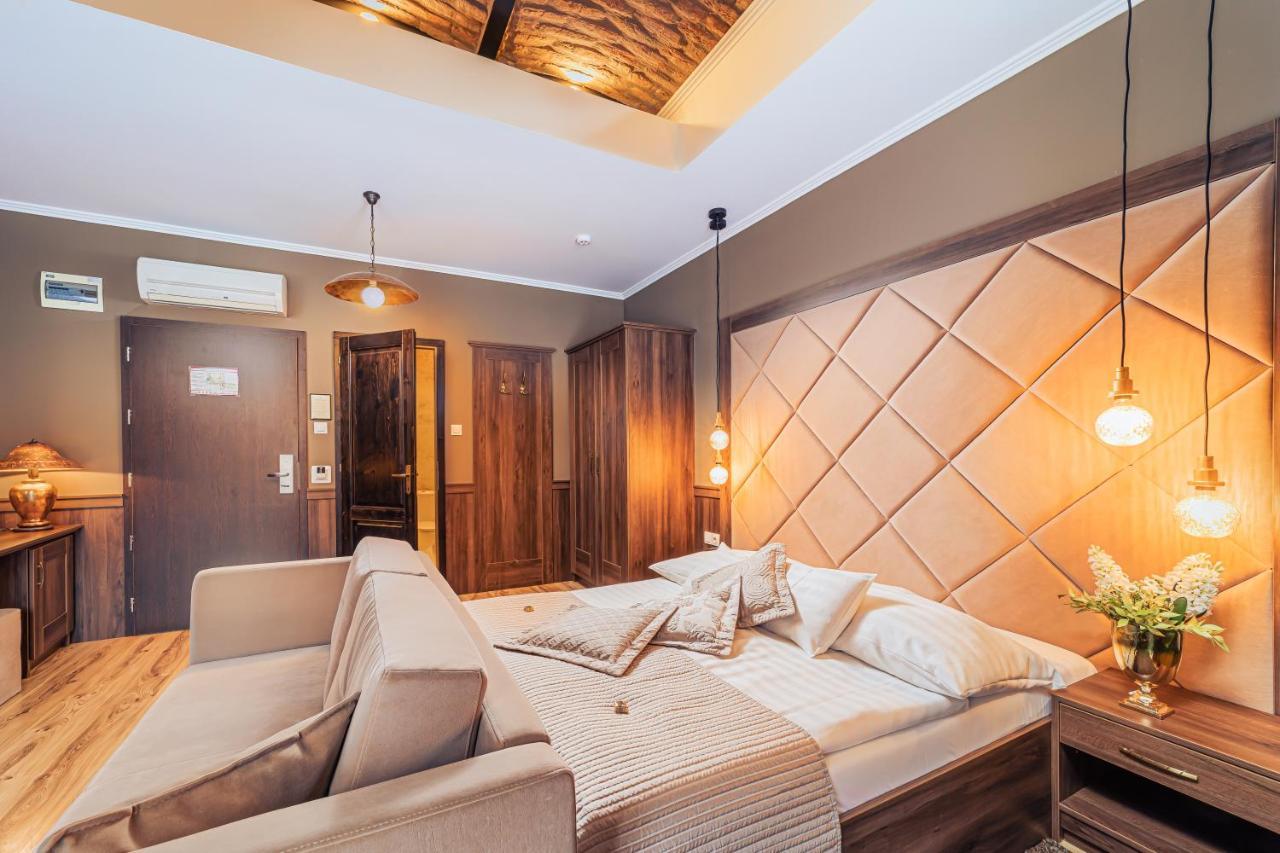 Komlo Hotel Gyula Dış mekan fotoğraf