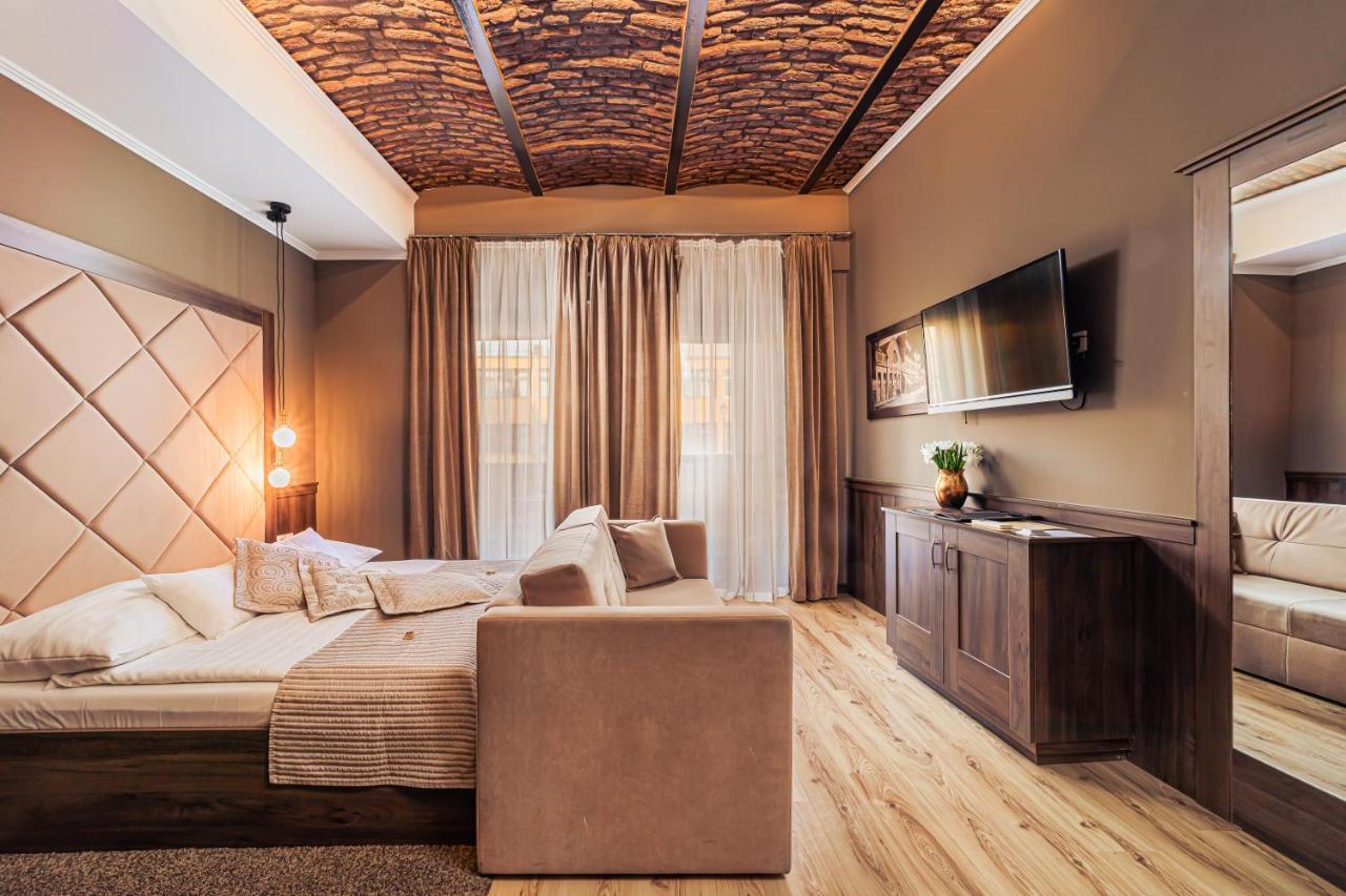 Komlo Hotel Gyula Dış mekan fotoğraf