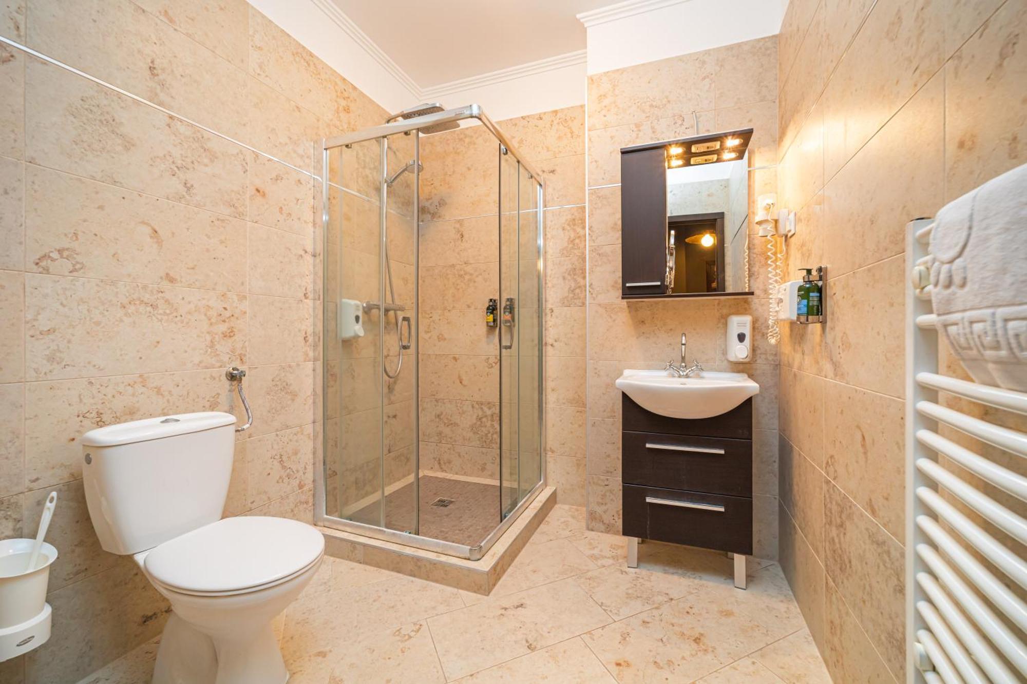 Komlo Hotel Gyula Dış mekan fotoğraf
