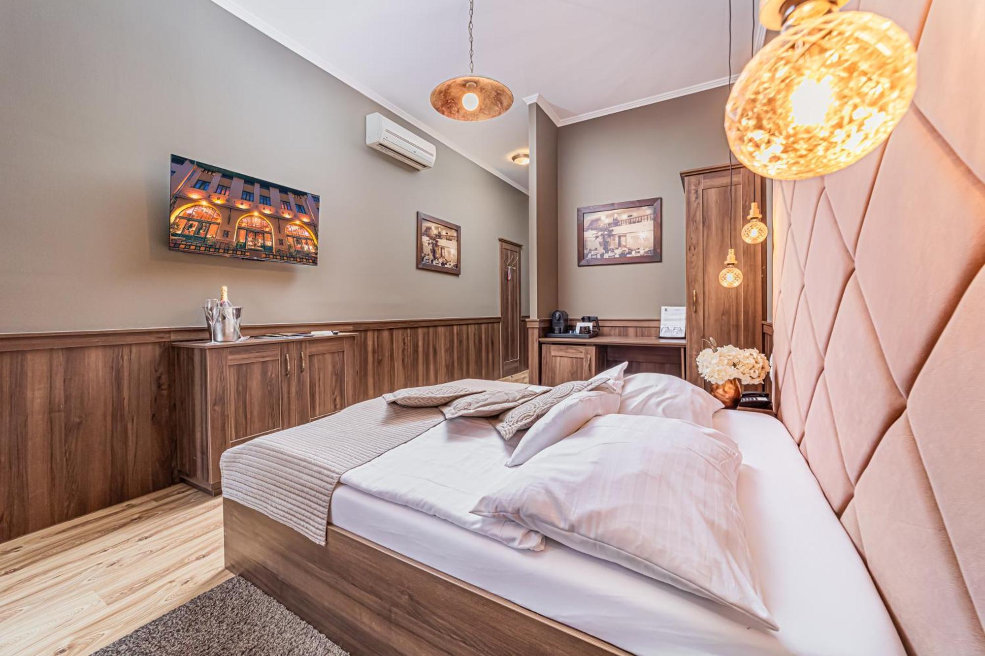 Komlo Hotel Gyula Dış mekan fotoğraf