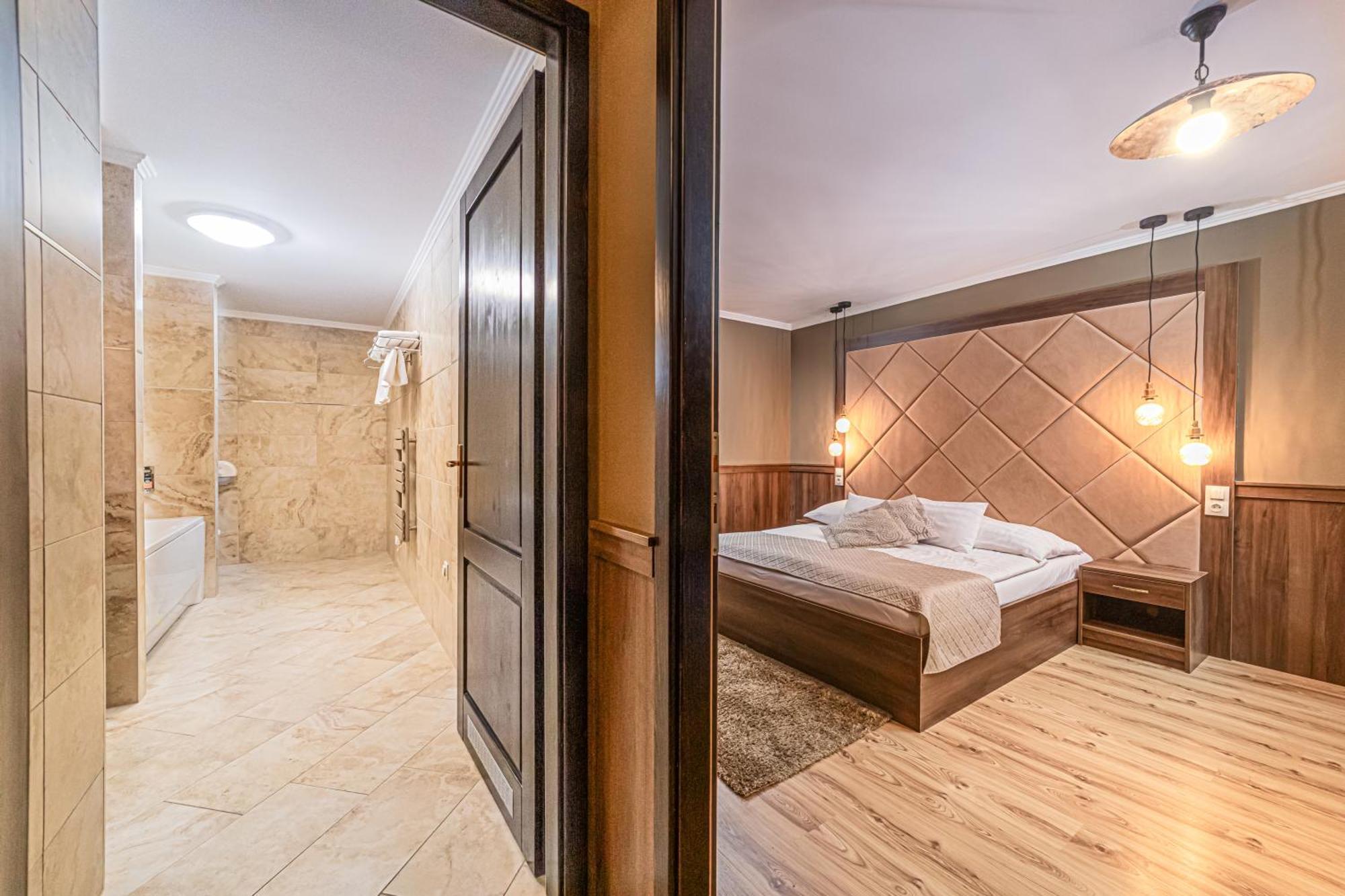 Komlo Hotel Gyula Dış mekan fotoğraf