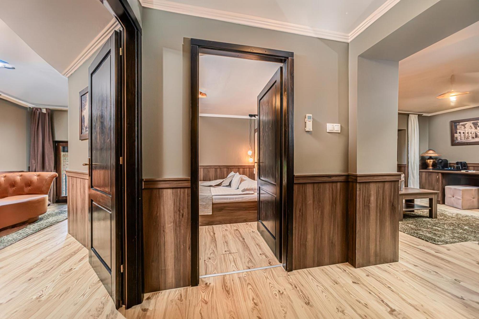Komlo Hotel Gyula Dış mekan fotoğraf